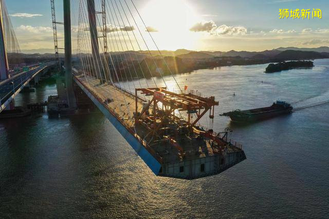 新加坡學者鄭永年：粵港澳大灣區建設利于促進中國經濟內外雙循環良性互動