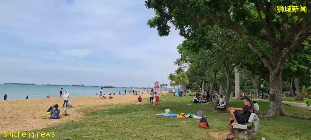 曼谷機場被新加坡人擠爆！小長假期間，新加坡到處都是人從衆