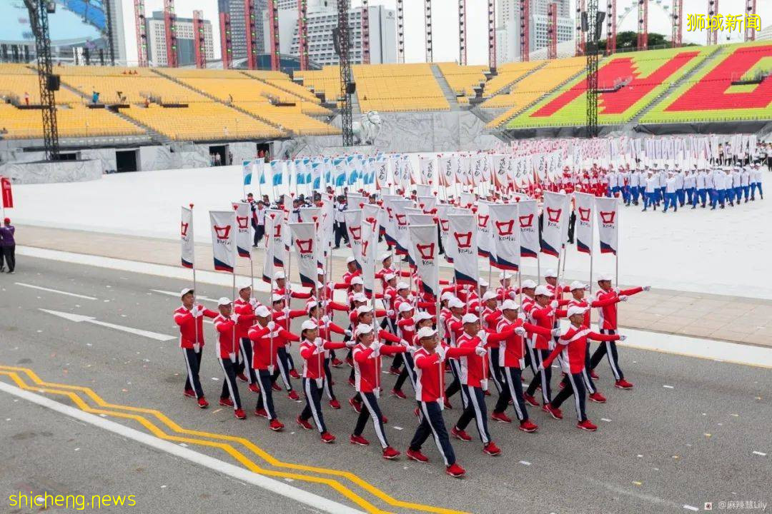 “我参与了新加坡国庆表演!分享排演中的苦辣酸甜”