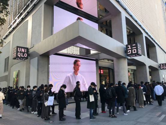 預警!引發日本人失態瘋搶的衣服,11月20日要來新加坡