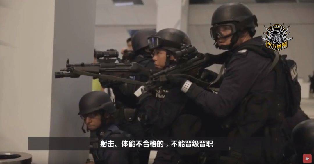警察下跪震驚全網,實拍昆明人質劫持案有多驚心動魄!新加坡的警察也曾這樣做