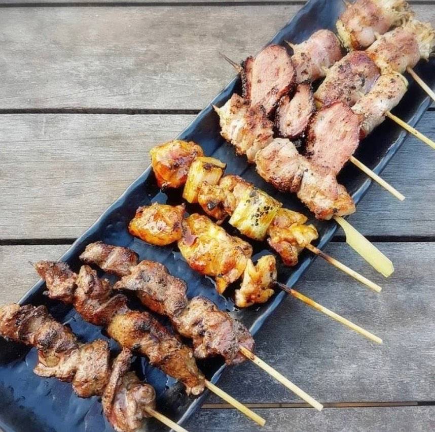 氛圍感十足的日式居酒屋🏮 榜鵝區“IZAKAYA 95”美味日料配美酒!招牌炭烤肉串來一份🤤