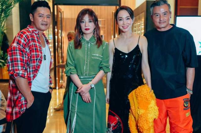 當童年女神趙薇“撞上”新加坡第一美女範文芳,誰贏了