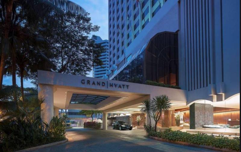 109人来新加坡开会，3人确诊，4人出现症状！世卫组织介入了