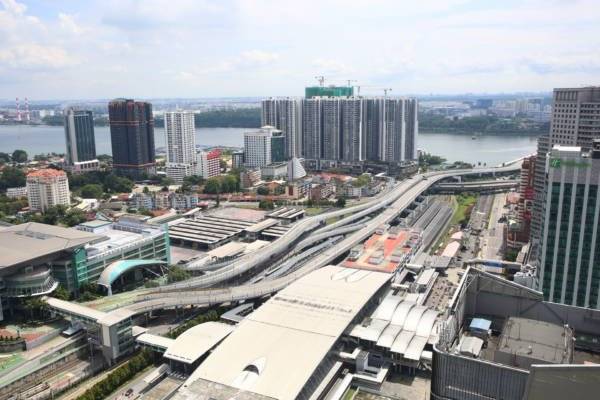 ◤肺炎疫情◢冠病確診持續增加 大臣:馬新邊境重開 展延