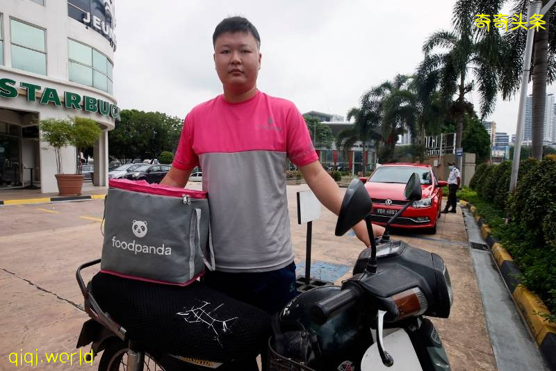 月入6位数老板变送餐员