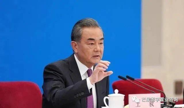 毕业月薪3至5万人民币!新加坡留学生有多少新福利