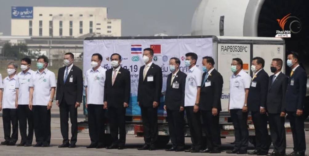 來了!首批中國疫苗抵達新加坡!部長官宣:第三階段將持續到疫苗生效