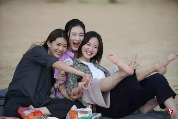 新劇倒數殺青 吳俐璇首在獅城過年