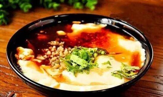 新加坡妹紙請車長吃“豆腐”,莫名其妙吃“豆腐”還打包?有點懵