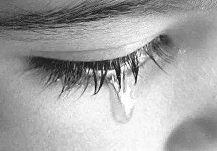 新加坡女人出書控訴:嫁給非洲男人被家暴、拘禁、性侵……跨國婚姻有多難