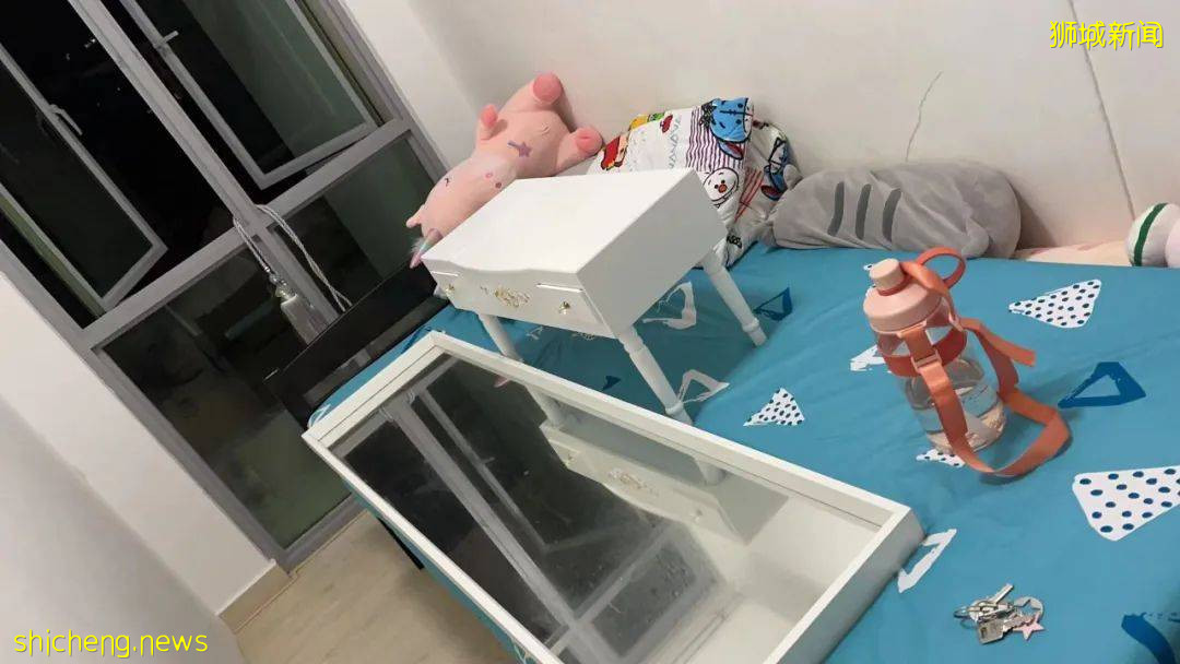 26岁女孩在新加坡确诊，高烧、呼吸困难，自己叫救护车去医院