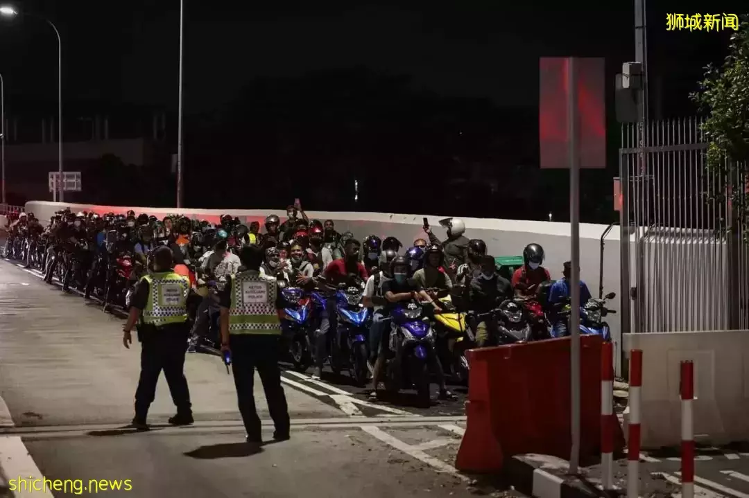 一天2起恐怖车祸！新加坡两辆巴士相撞：37人受伤、司机死亡