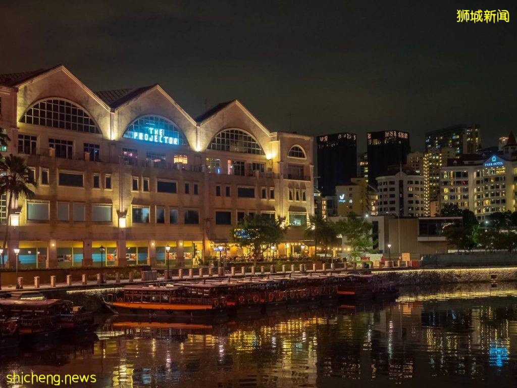 今夏必打卡👊The Projector X快闪电影院🎞复古氛围、迷幻霓虹灯，首站就在克拉码头📌 