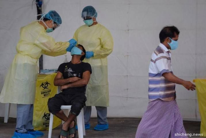 为了更有效控制疫情！平价超市开始通过打卡进超市了