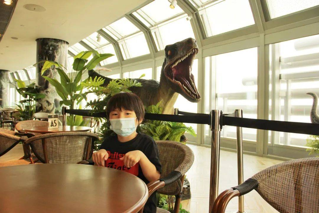 圣诞如何吃出新意?新加坡最有特色的主题餐厅为你找齐了