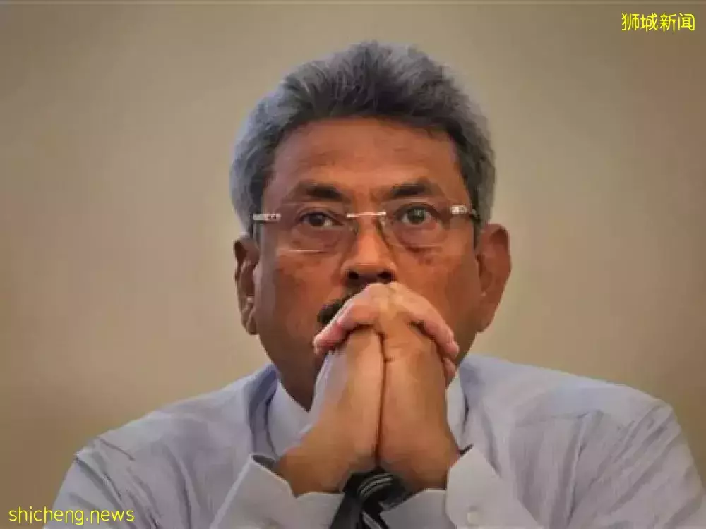 斯裏蘭卡總統搭軍機出逃後，抵達新加坡