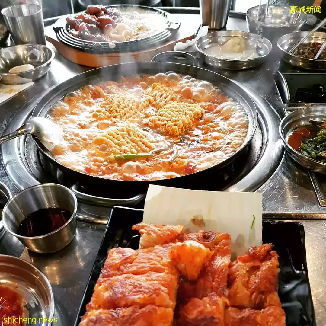 The GOGI韩式铁板芝士炸鸡、辣炒猪肉、芝士玉米🤤 经典韩式料理这里吃