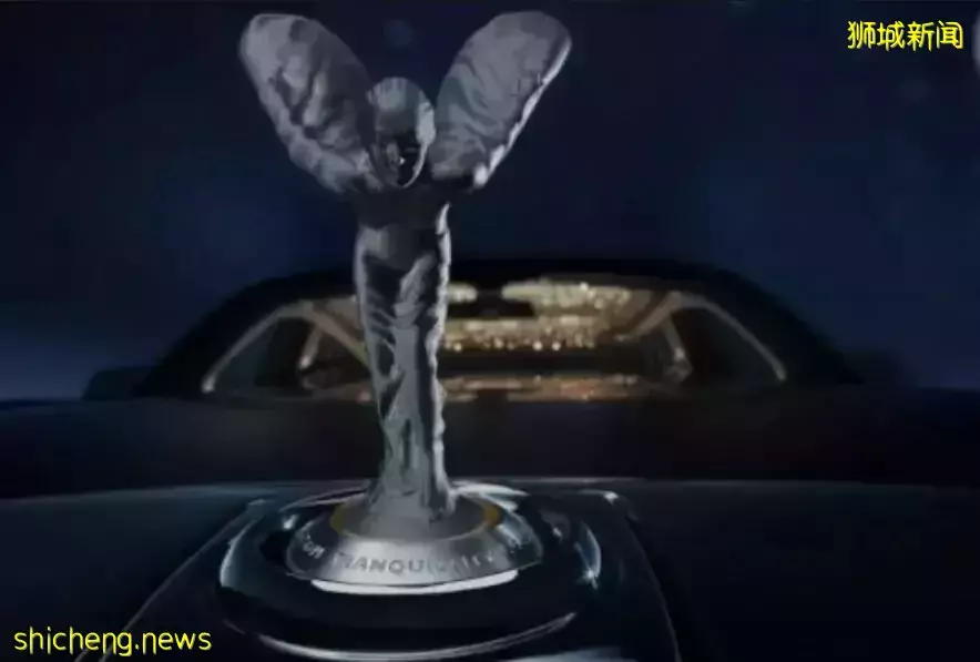 小坡有多小？在新加坡開勞斯萊斯偶遇寶馬，直接把路堵牢了