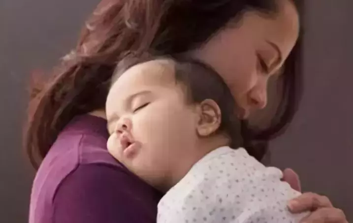 網友爆料：同事帶病上班，第二天確診！新加坡或不得已再次收緊限制