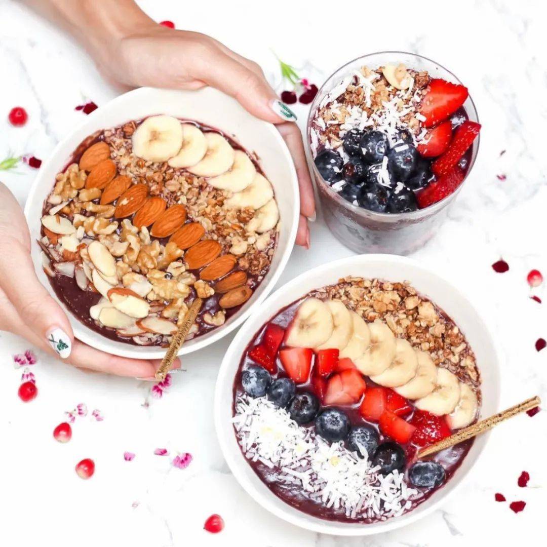 你與馬甲線之間，真的就只差一碗“Açaí Bowl”