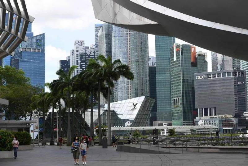 新加坡将在保证公众安全前提下恢复经济活动，拟推四大策略安全重启经济