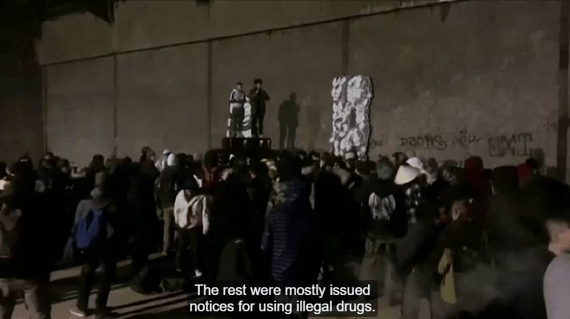 憋了一年，新加坡驚現大規模聚集！警察緊急到場，44人被調查