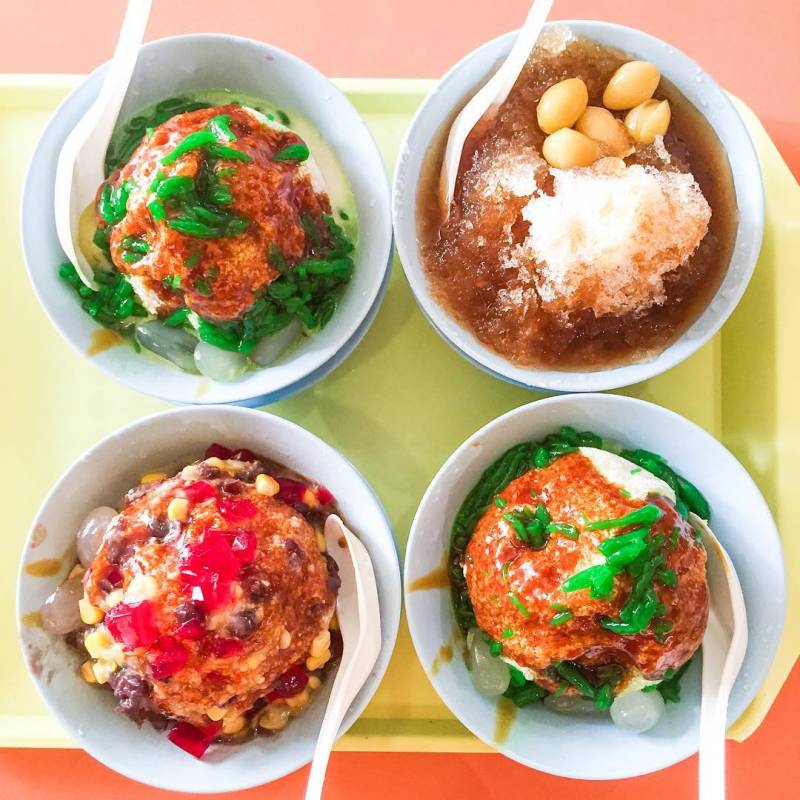 消暑大作戰❄️ 美食中心裏的平價甜品，“津津甜品”一碗S$1.50起🤩 流氓冰品、料足降火