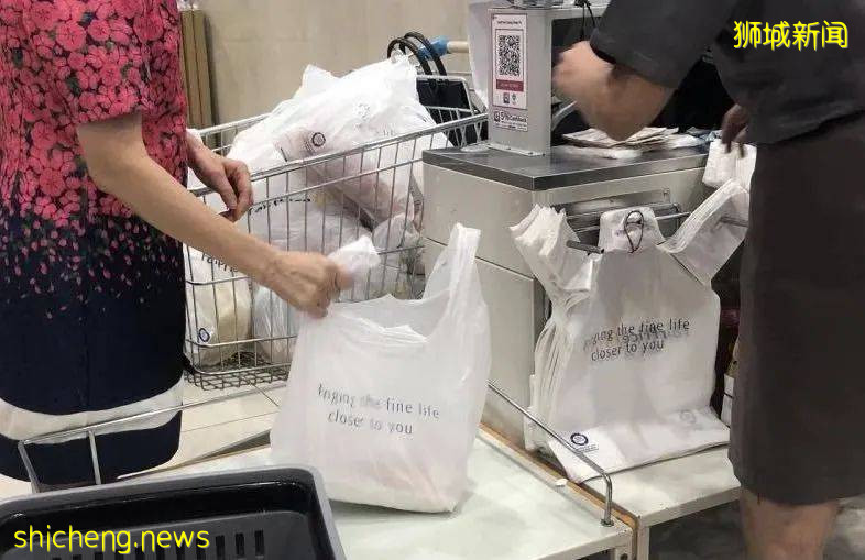 新加坡垃圾堆積成山!清潔工起薪到三千