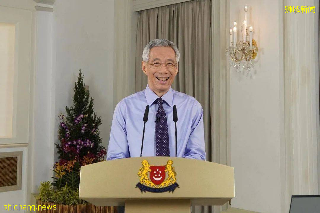 深扒李显龙总理11次电视演讲的穿着!魔力水杯在这里可买到