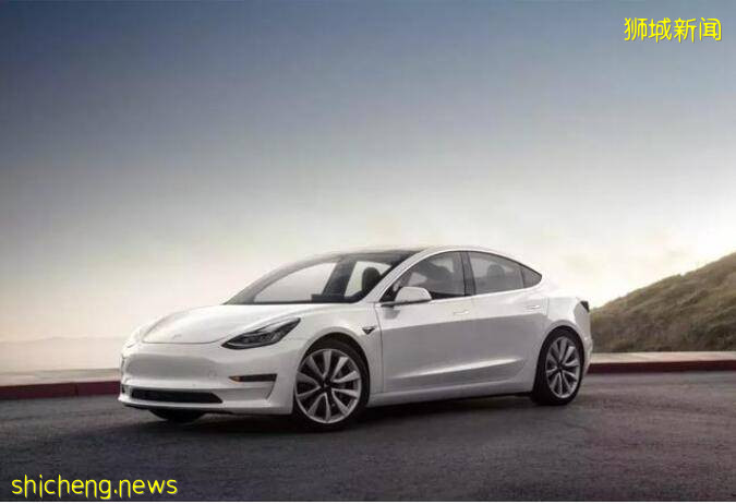 在中国割韭菜的特斯拉Model 3新加坡售价近百万元!还贼畅销