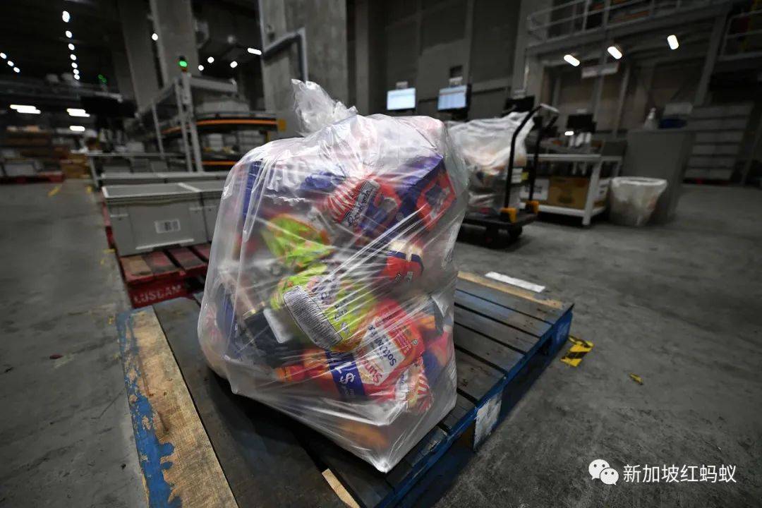 丑蔬果、凹陷罐头、压扁食品、卖剩的面包在新加坡会有什么下场