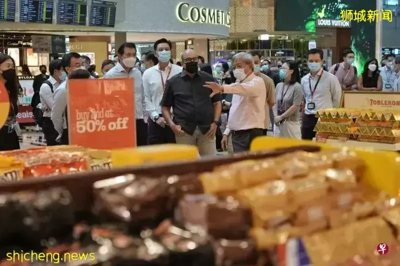 樟宜机场T2将逐步重启 ！马来西亚重开国门，新隆机票跌至98元，入境要注意程序