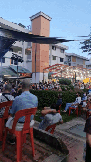 新加坡回到疫情前: KTV、商場、景點爆滿！周末28萬人湧去新山