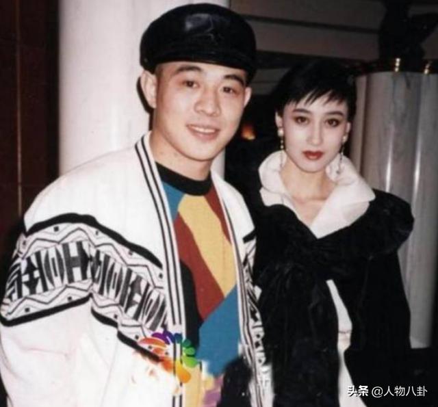 李连杰为何要移民新加坡?从功夫到电影再到慈善,看他经历了什么