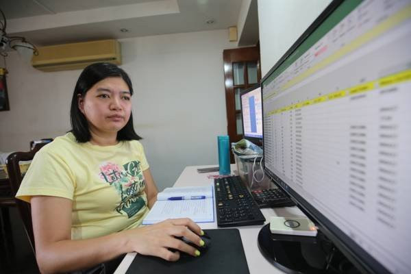 不让视障成为障碍 夫妻俩 盲目相爱 