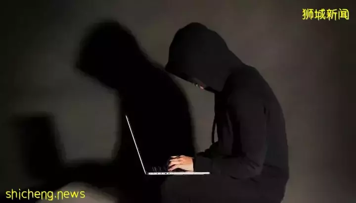 中國籍男按摩師愛上60歲本地女子，被甩後用性愛視頻勒索一萬新幣！