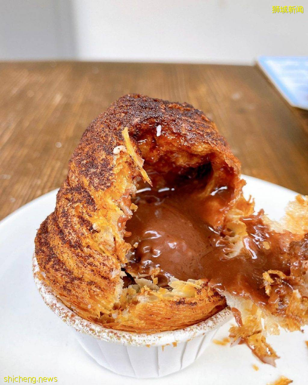 烘焙界混血面包!搜罗新加坡Cruffin好吃处🤤可颂酥脆外表、玛芬松软口感,好吃又好拍💕