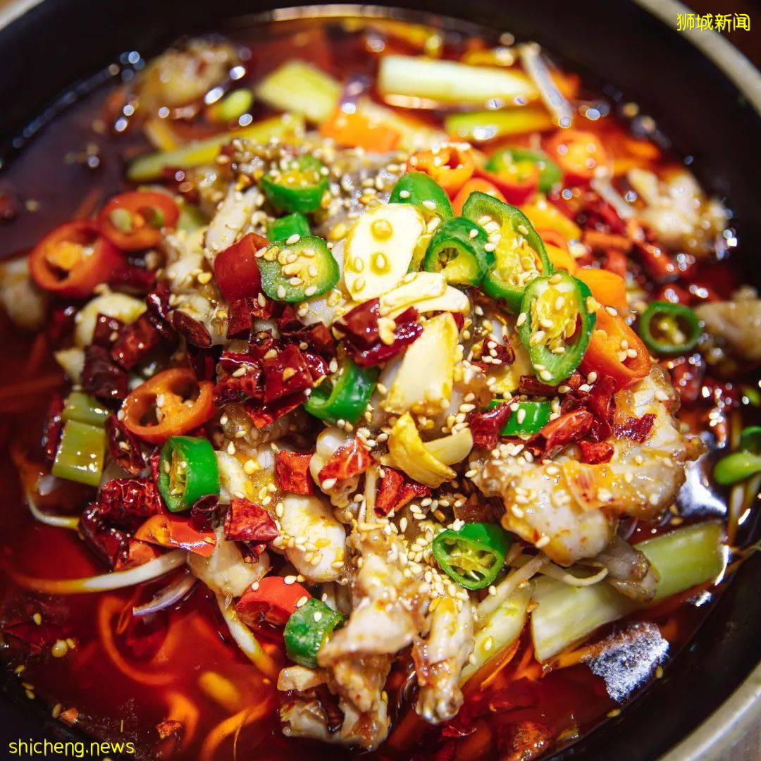 買一送一的烤魚和啤酒，拿來吧你