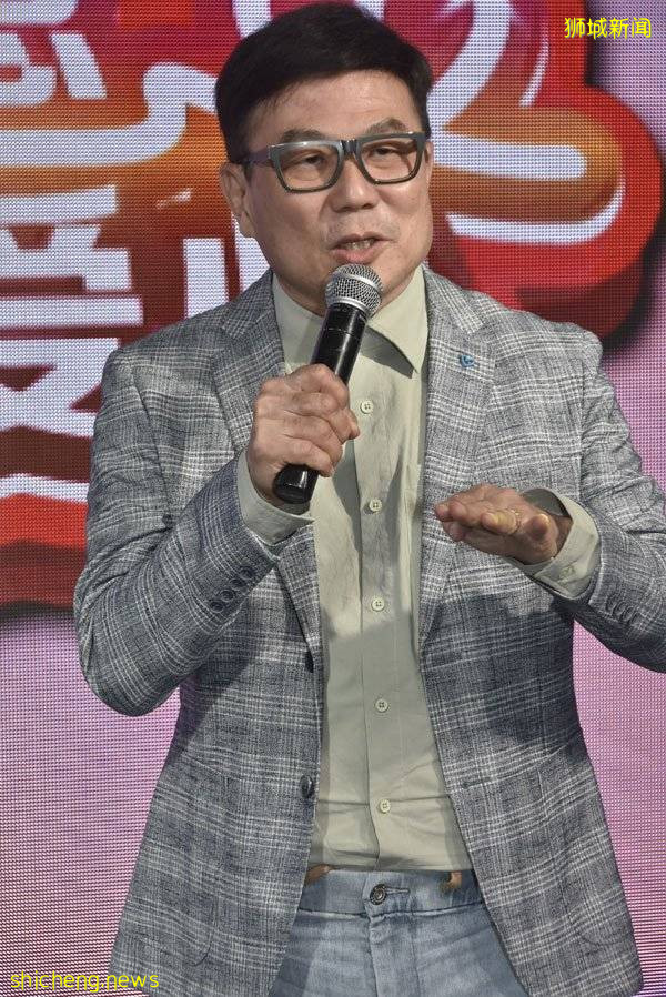 王雷为慈善下跪 江梦蕾率先捐2500令吉