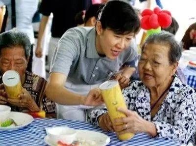 新加坡的老人们