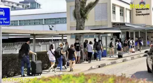 ◤马新边境重开◢首个周末 17万6200人通关