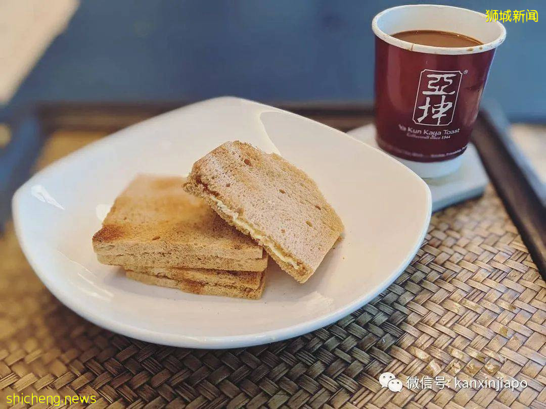 “坡草”林俊杰回新加坡,隔离期间玩起多人直播,大秀新款“电子表”