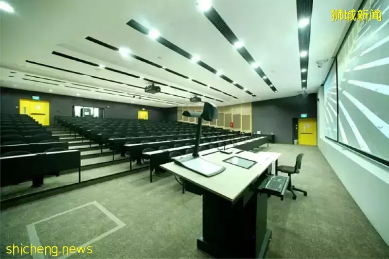 新加坡管理學院SIM合作院校 !會計與金融專業選‘伯明翰’還是‘倫敦政經’