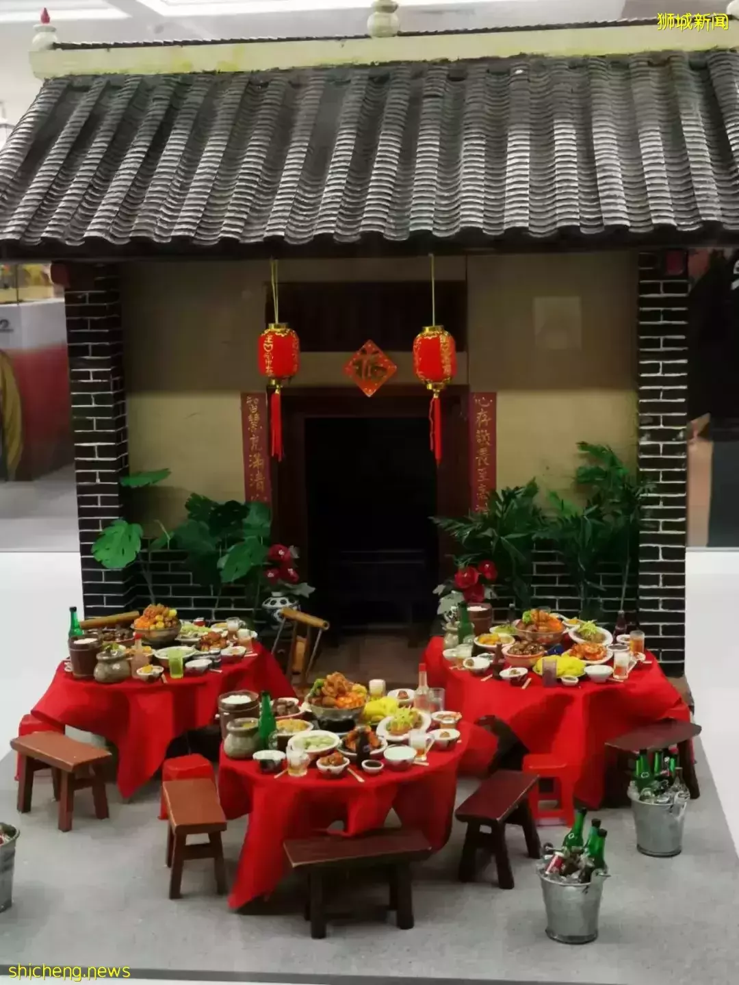 “細看香港”微觀藝術展亮相新加坡