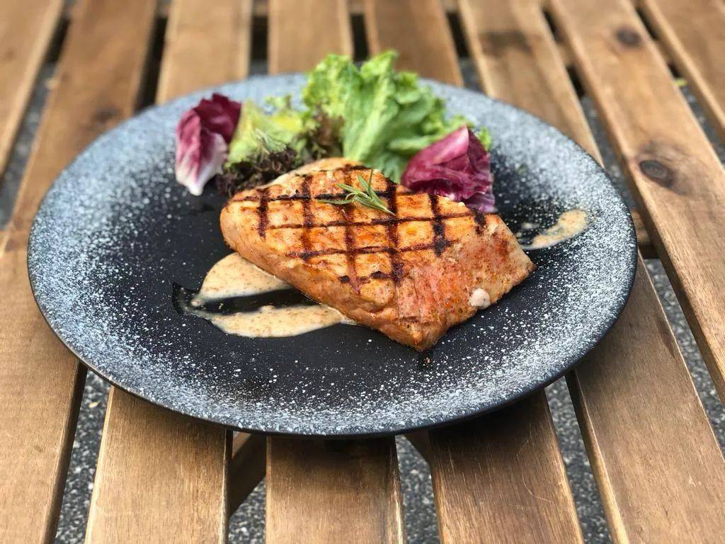 狮城MRT美食 宏茂桥隐藏美食合集,烤肉、日料、泰餐,周末逛吃路线get