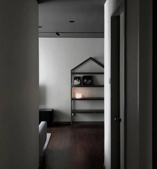 新加坡一成不變的夏天裏，我的家卻充滿新鮮感