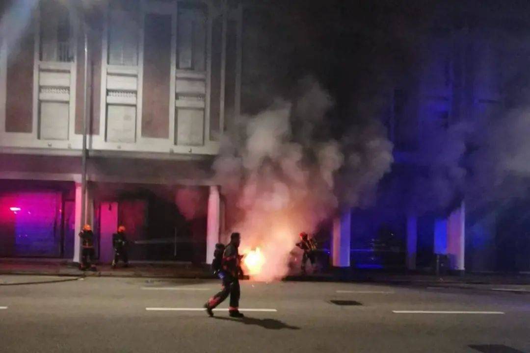 新加坡丹戎巴葛慘烈車禍,5名離世者身份曝光,新航前空姐嚴重燒傷,送院急救