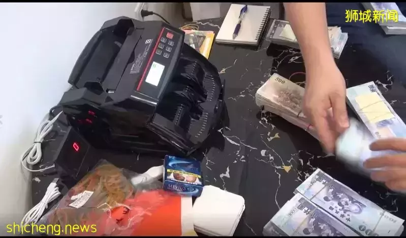 罕見爆光！新加坡一次逮捕這35人！他們用騙來的錢買豪宅名表，開法拉利、勞斯萊斯