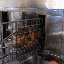 買一送一的烤魚和啤酒，拿來吧你